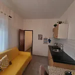 Delminium شقة *