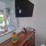 شقة Delminium