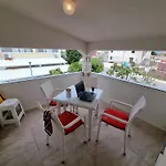 شقة Delminium فير