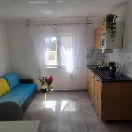 Διαμέρισμα Delminium Vir