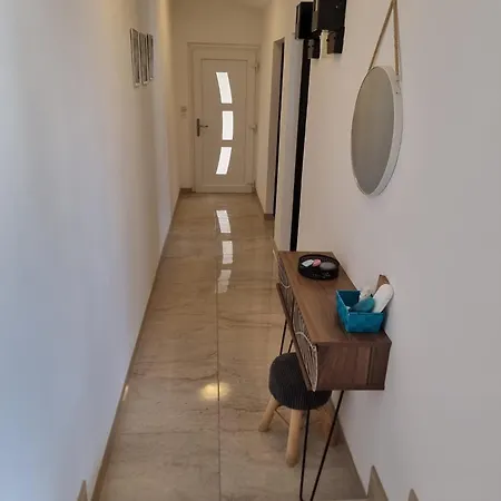 Apartman Delminium Vir