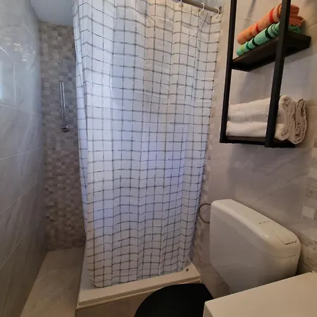 Delminium Apartman Vir