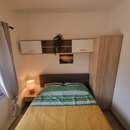Apartment Delminium