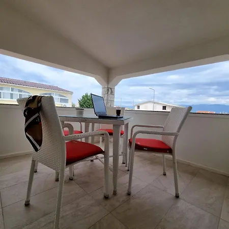 Apartment Delminium