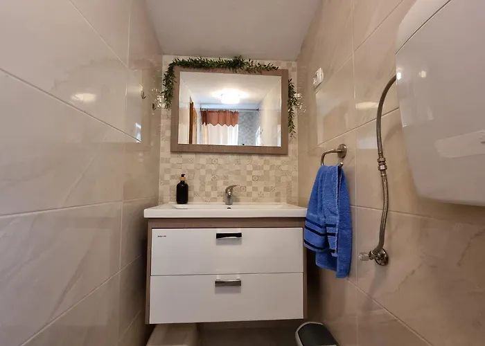 Delminium Apartament Vir