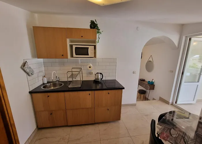 Delminium Apartament Vir