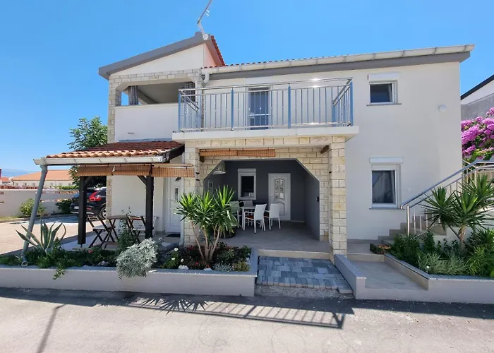 Delminium Apartament *